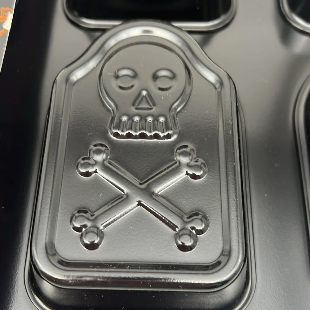 Nordic Ware Mini Tombstone Halloween Non-Stick Cake Baking Pans Discontinued‎